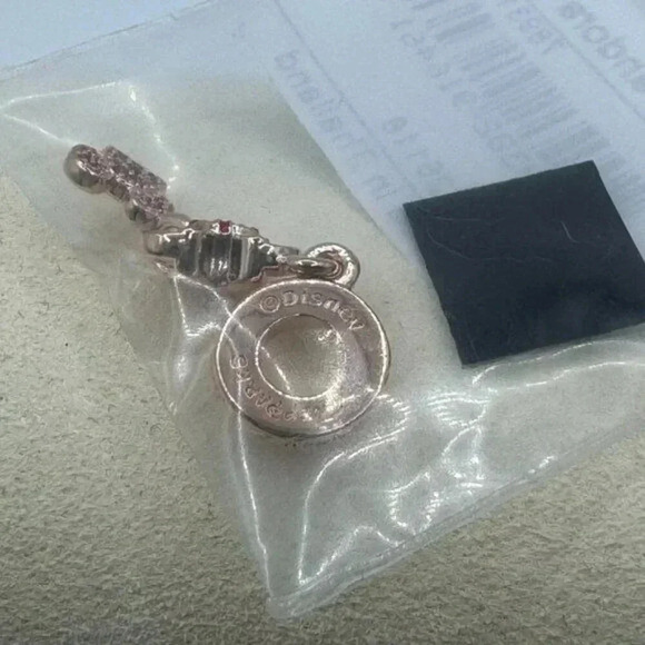 Disney x Pandora Exclusive Charm Minnie Mouse Hat Rose Gold Enamel Pink NWT - Picture 3 of 5